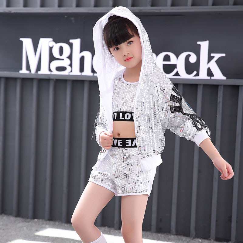 ชุดเต้น ชุดแดนซ์ ฮิปฮอป ปักเลื่อม ขาสั้น พร้อมแจ็คเก็ตฮูด