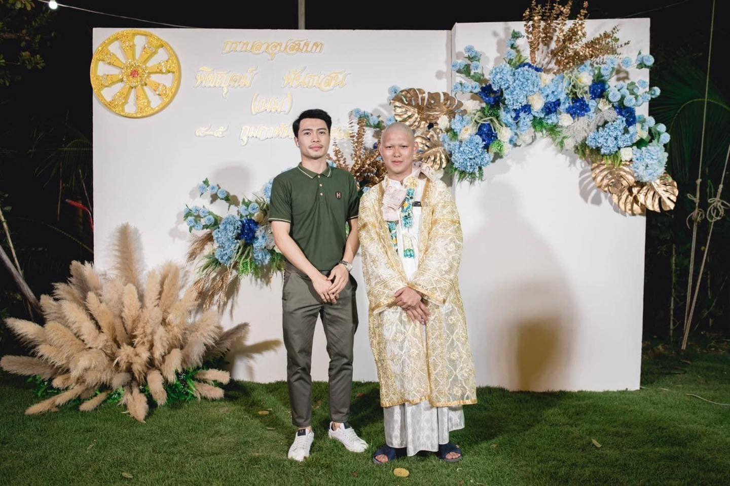 แบคดรอปงานอุปสมบท โทนฟ้าน้ำเงิน