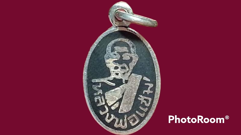 เหรียญเม็ดแตงเงินลงถม หลวงพ่อแช่ม วัดฉลอง จ.ภูเก็ต