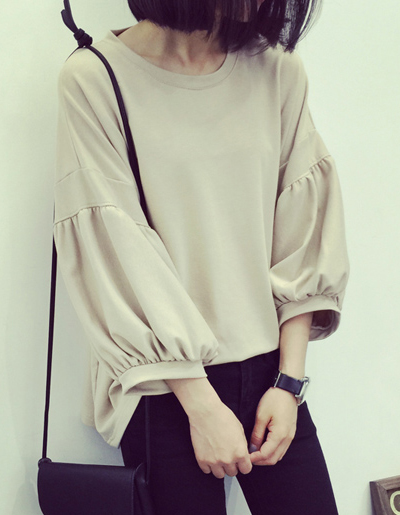เสื้อแฟชั่น คอกลม แขนพองสี่ส่วนสไตล์สาวเท่ห์ รหัส 1625-สีครีม