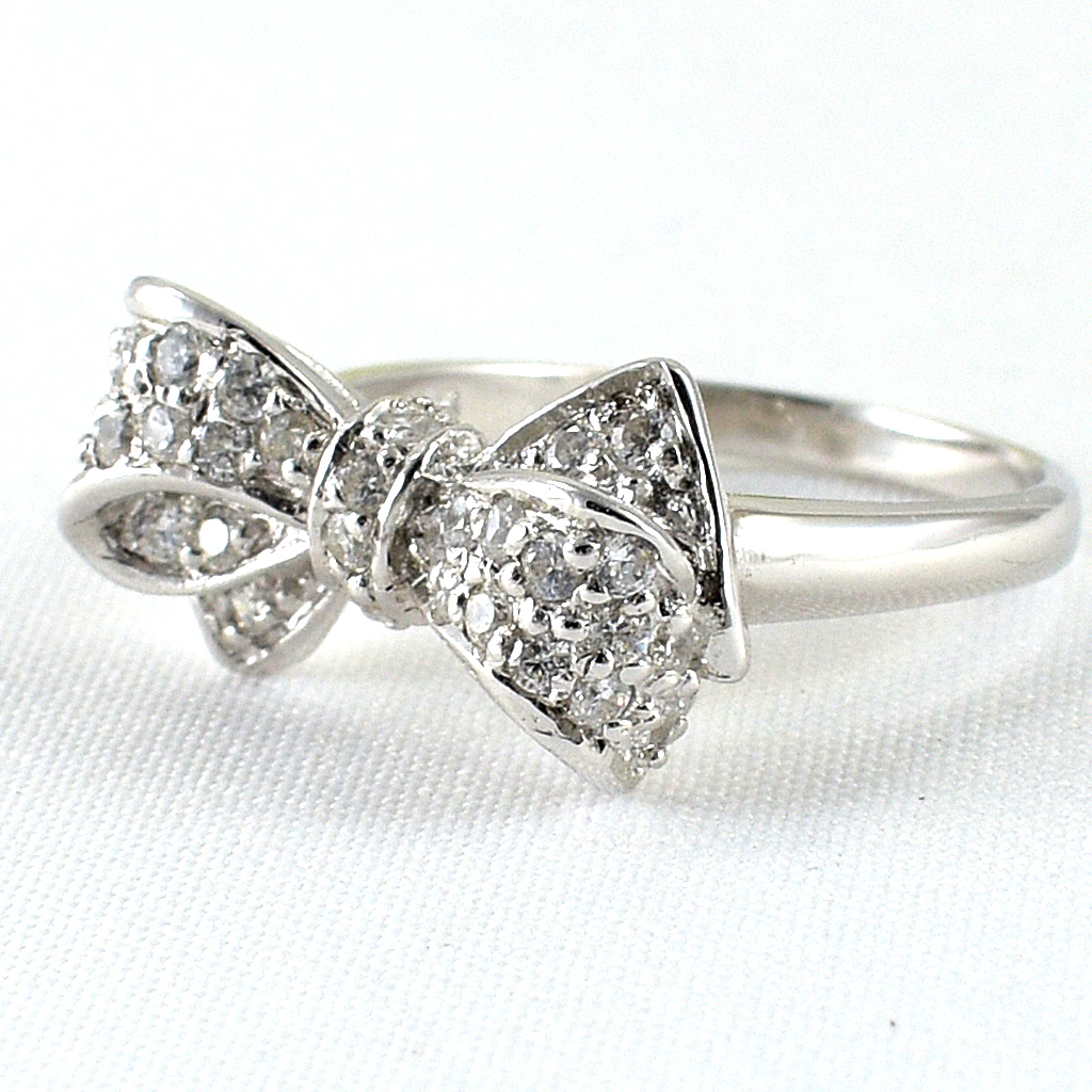 แหวนเงินแท้ราคาถูกชุบทองคำขาว เพชรCZแท้ 0.495 กะรัต งานประณีตสวยงาม สั่งผลิตค่ะ