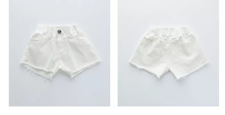 ชุดเต้น ชุดแดนซ์ : เซ็ตเสื้อแขนสั้น +กางเกงขาสั้นสีขาว