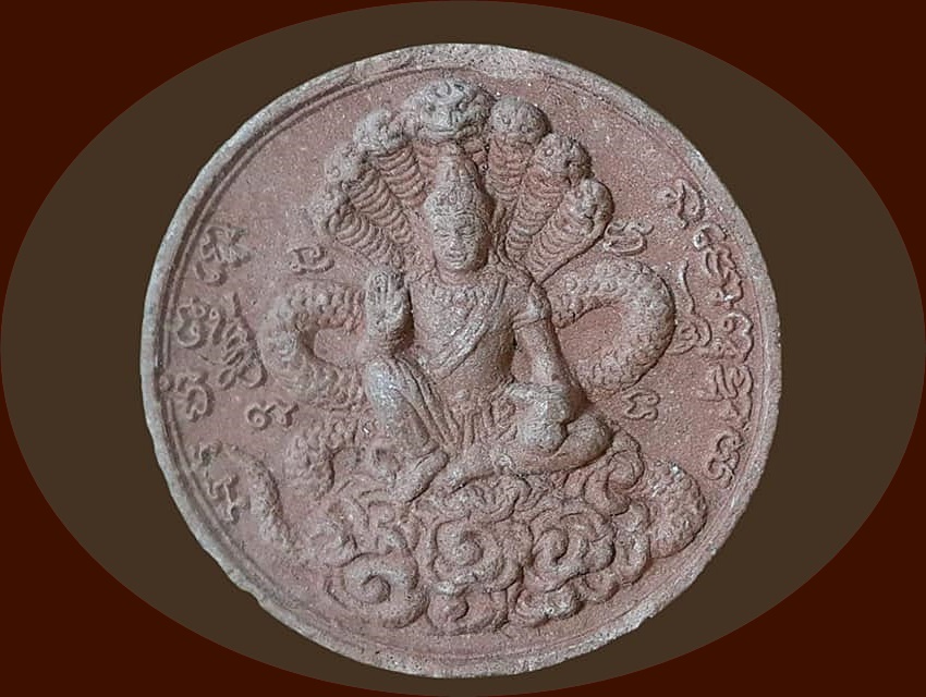 จตุคามรามเทพ หลัง พระพิฆเนศ รุ่นประทานทรัพย์มหาเศรษฐี พิธีมหาจักรพรรดิ์เทวาภิเษก ๕ วาระ ๕ พิธีกรรม ณ.ศาลหลักเมือง และวัดมหาธาตุวรมหาวิหาร นครศรีธรรมราช พระครูสังฆรักษ์ปราณพ หลวงพ่อหนุ่ม และ พระครูธรรมธร หลวงธรรมนูญ เจ้าพิธี