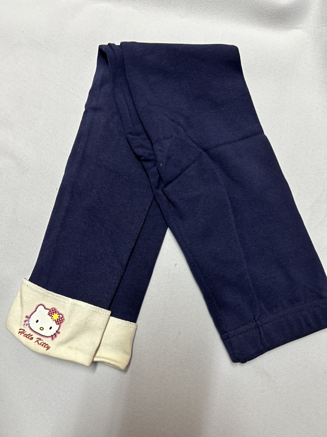 เลกกิ้ง แต่งปลายขาแมว