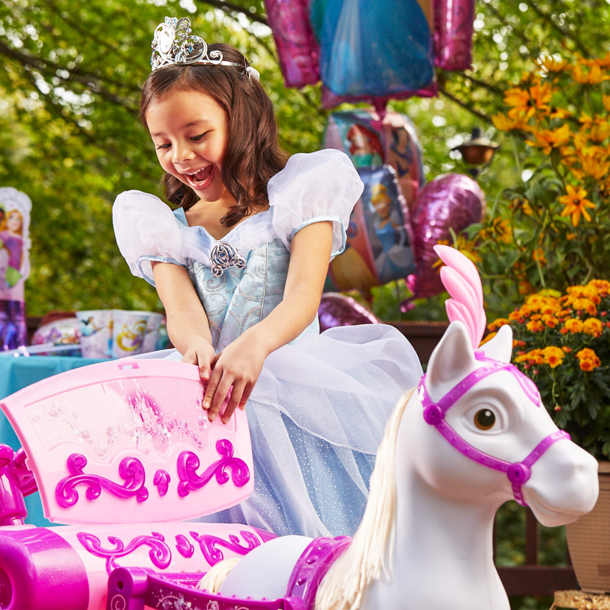 รถม้าแบตเตอรี่ Disney Princess Royal Horse and Carriage