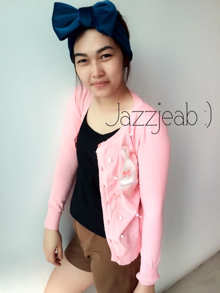 เสื้อคลุมสีชมพู ติดโบว์สีชมพู