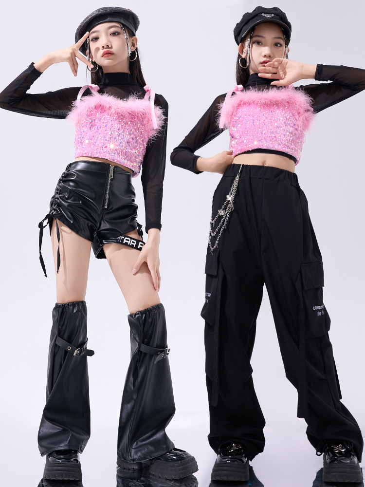 พร้อมส่ง ชุดเต้น เซ็ตเสื้อสายเดี่ยวปักเลื่อม+กางเกงวิ้ง