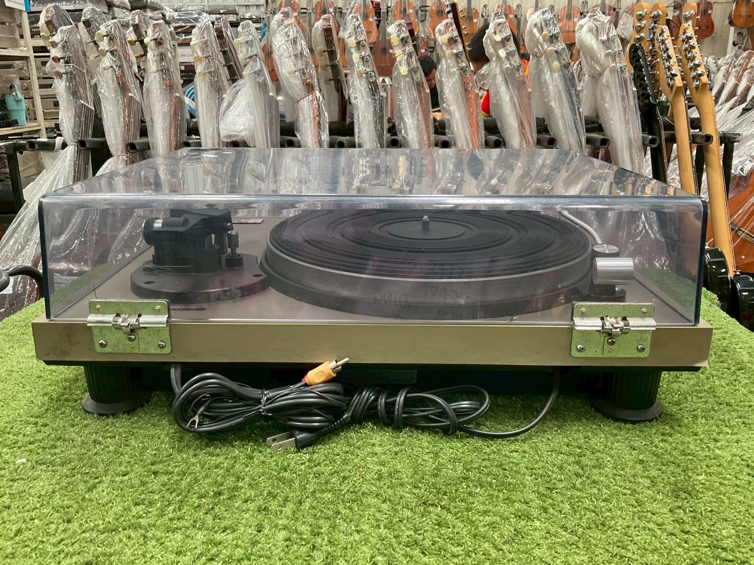 เครื่องเล่นแผ่นเสียง Technics : SL-55