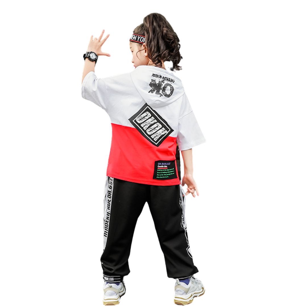 พร้อมส่ง ชุดเต้น Hiphop เสื้อฮูดขาวแต่งกระเป๋าหน้าแดง+กางเกงขายาว สีดำ
