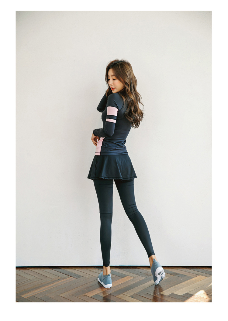 ชุดว่ายน้ำกัน uv ไซส์ 2xl เซต 4 ชิ้น บรารอบอก 34-42 บิกินีและขายาวรอบเอว 30-38 สะโพก 34-42 นิ้ว ตัวขายาวยืดได้อีกนะคะ เสื้อตัวนอกซิปหน้า รอบอก 38-45นิ้วค่ะ ผ้าดี งานสวย คุ้มราคามากค่ะ