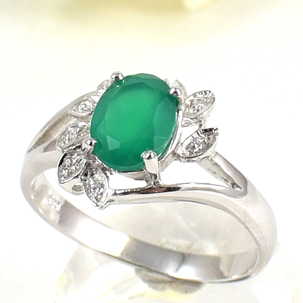 แหวนเงินแท้ราคาถูกชุบทองคำขาว พลอยแท้กรีนอะเกท 1.25 กะรัต เพชรCZ 0.063 กะรัต งานประณีตสวยงาม สั่งผลิตค่ะ