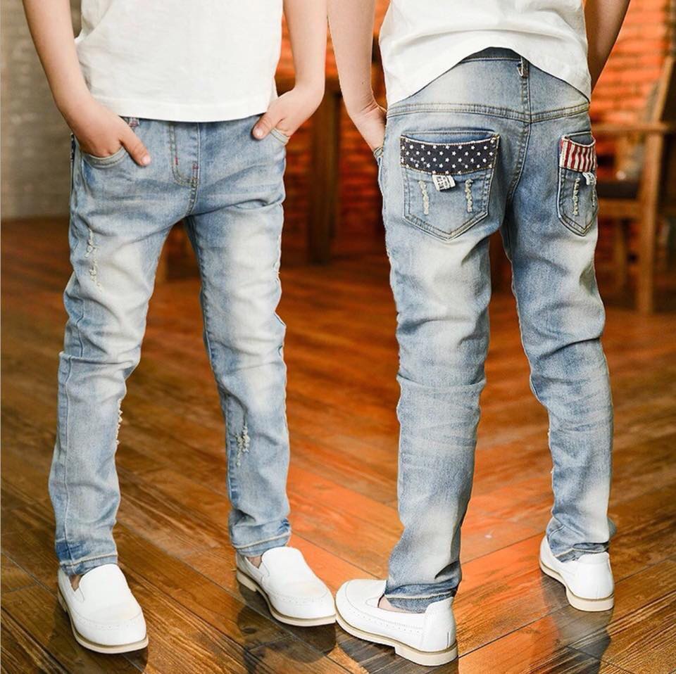 สินค้าพร้อมส่ง กางเกงยีนส์เด็กชาย แต่งลาย