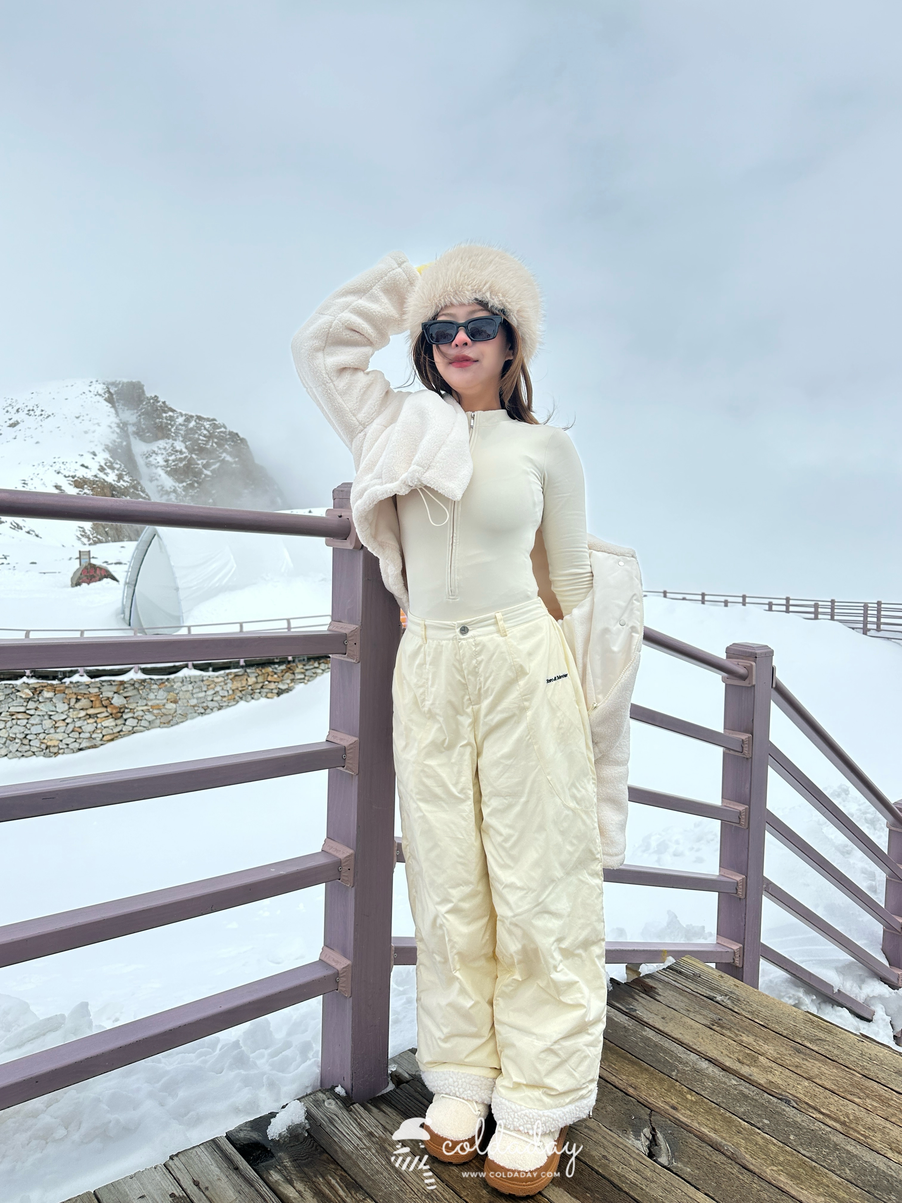 กางเกงขนเป็ดกันหิมะ รุ่น Snowy Puff Pants