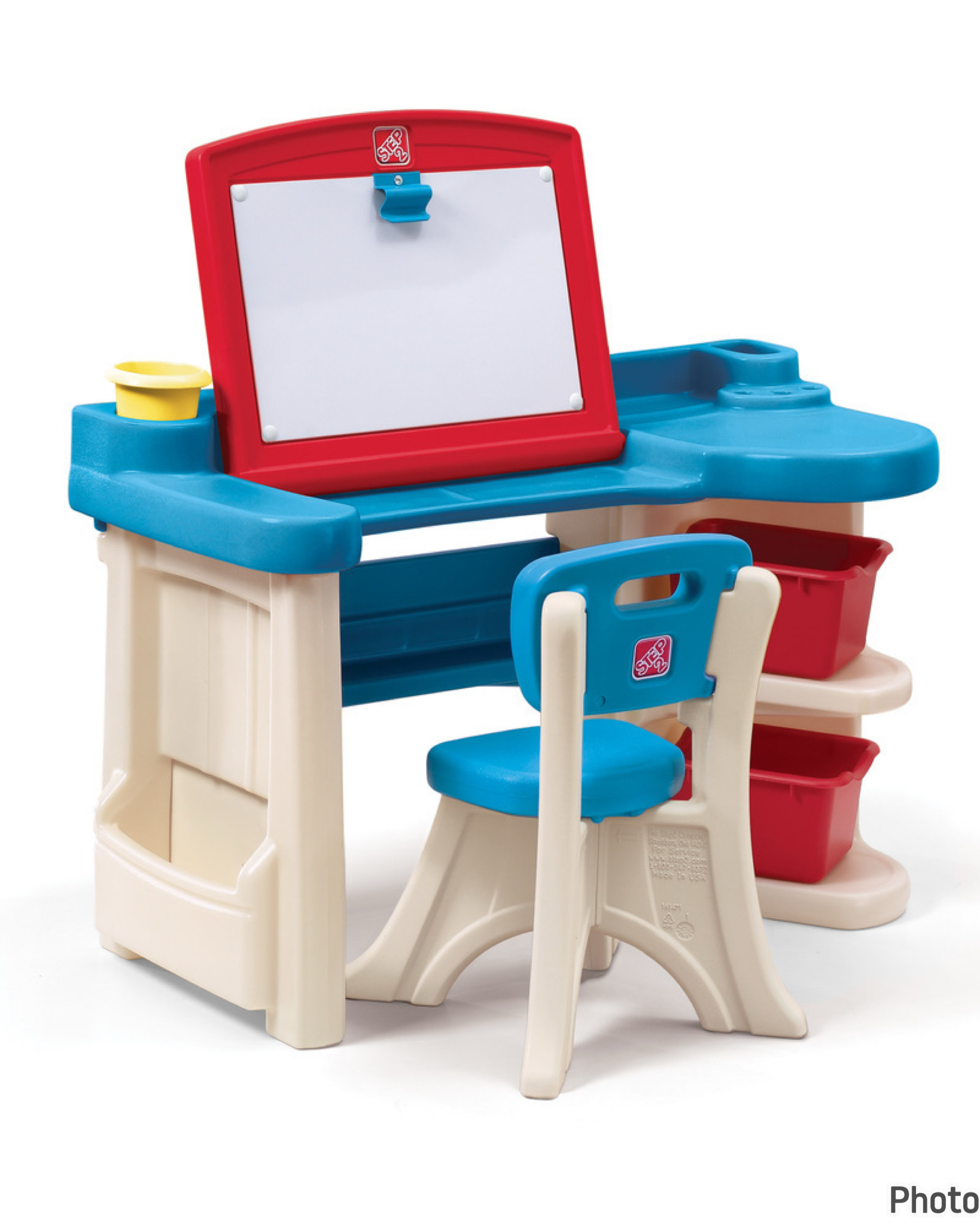 โต๊ะ Step2 Studio Art Desk