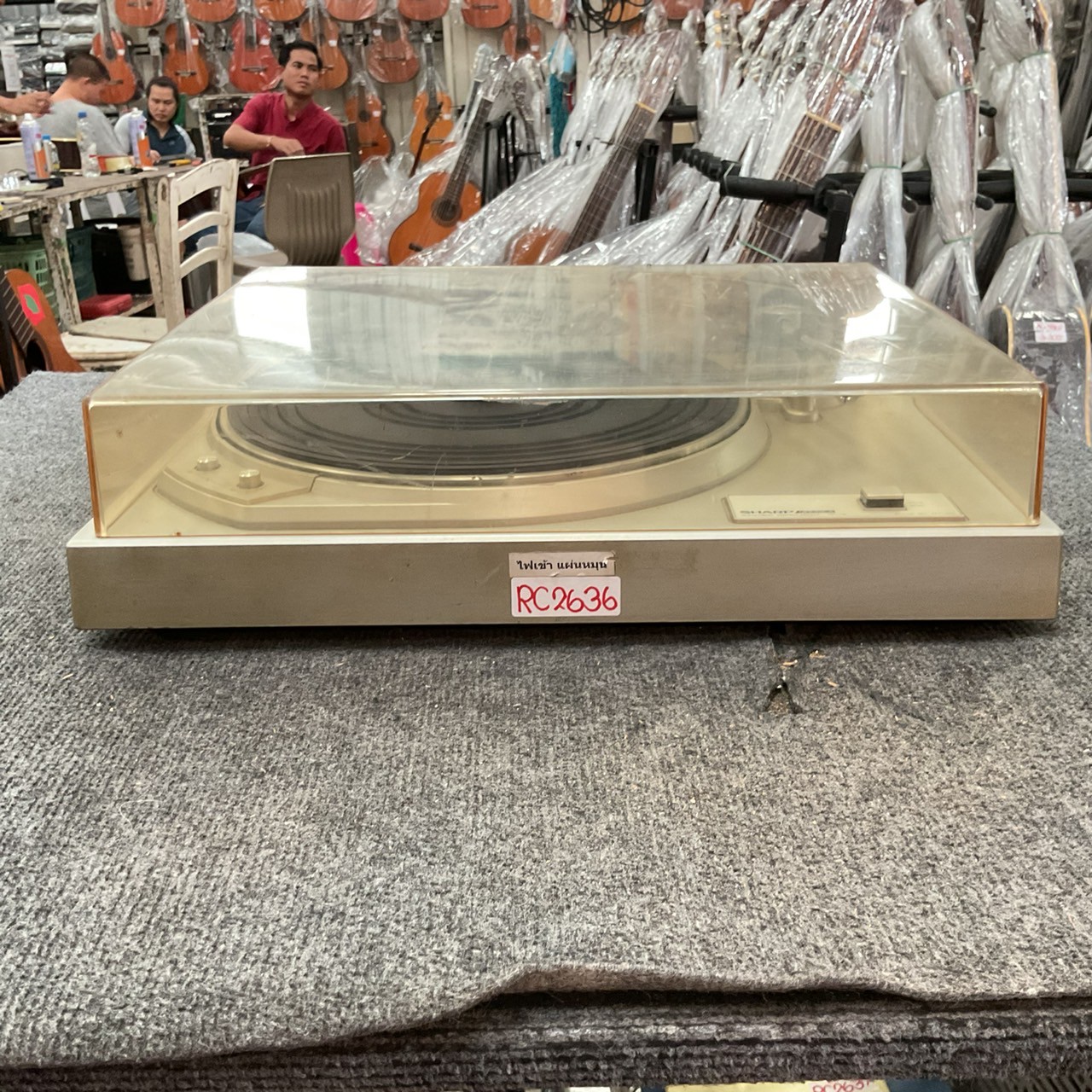 เครื่องเล่นแผ่นเสียง SHARP : RP-1S