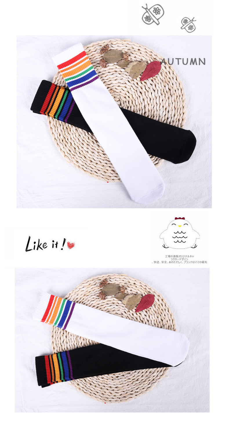 สินค้าพร้อมส่ง ถุงเท้ายาว เด็กพื้นขาวแต่งขอบสีรุ้ง