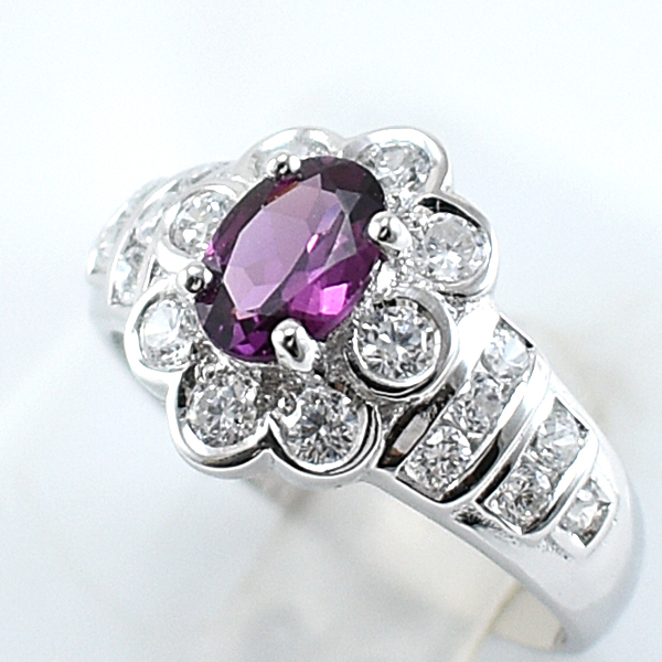 แหวนเงินแท้ราคาถูกชุบทองคำขาว พลอยแท้โรโดไลท์การ์เน็ต 1.0 กะรัต เพชรCZ 0.60 กะรัต งานประณีตสวยงาม สั่งผลิตค่ะ