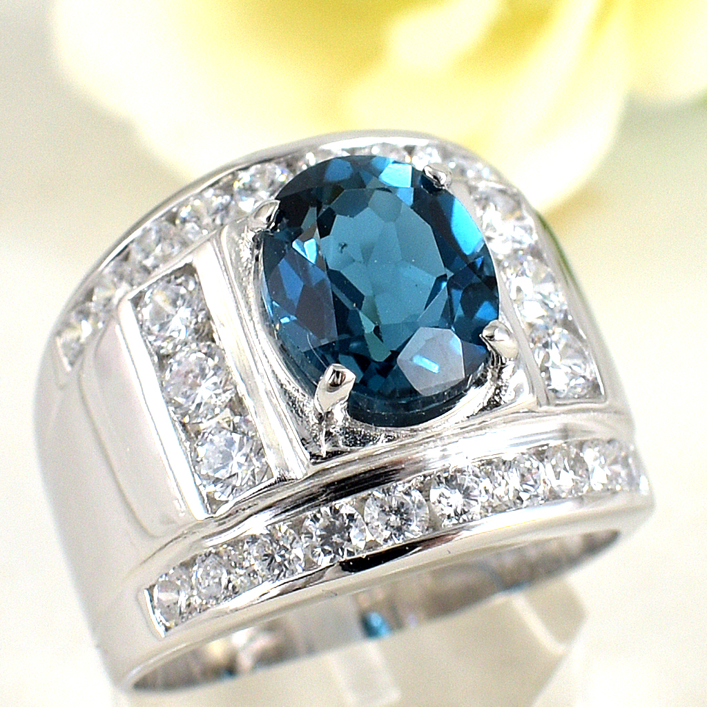 แหวนเงินแท้ราคาถูกชุบทองคำขาว ลอนดอนบลูโทปาซแท้ 3.60 กะรัต เพชรCZ 1.28 กะรัต งานประณีตสวยงาม สั่งผลิตค่ะ