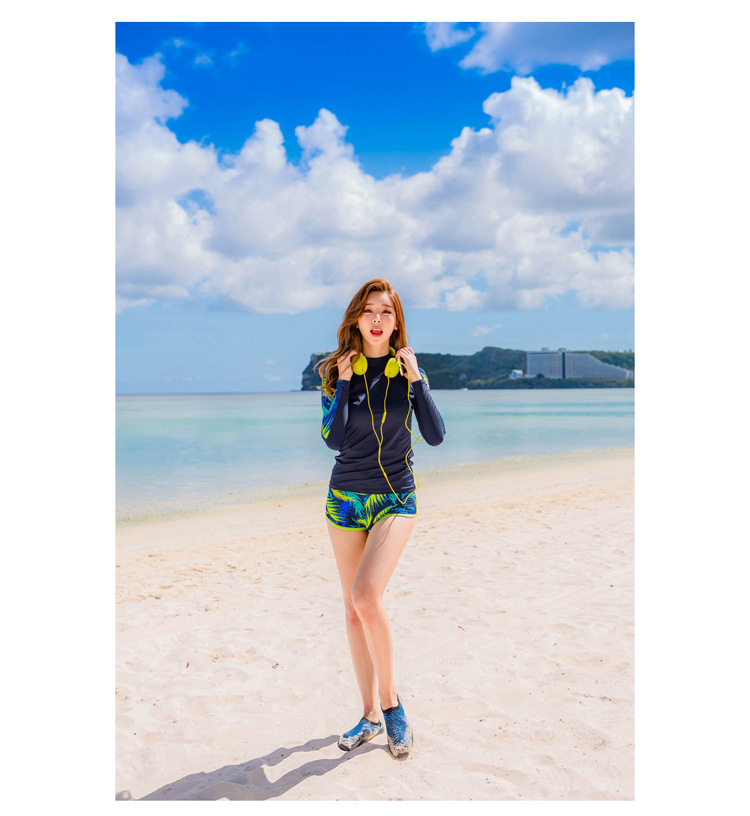 ชุดว่ายน้ำแขนยาว 2xl รอบอก 34-40 รอบเอว 30-36 สะโพก 38-44 นิ้วค่ะ เสื้อยาว 23 กางเกงยาว 10 นิ้วค่ะผ้าดี งานสวย ใส่สบายค่ะ