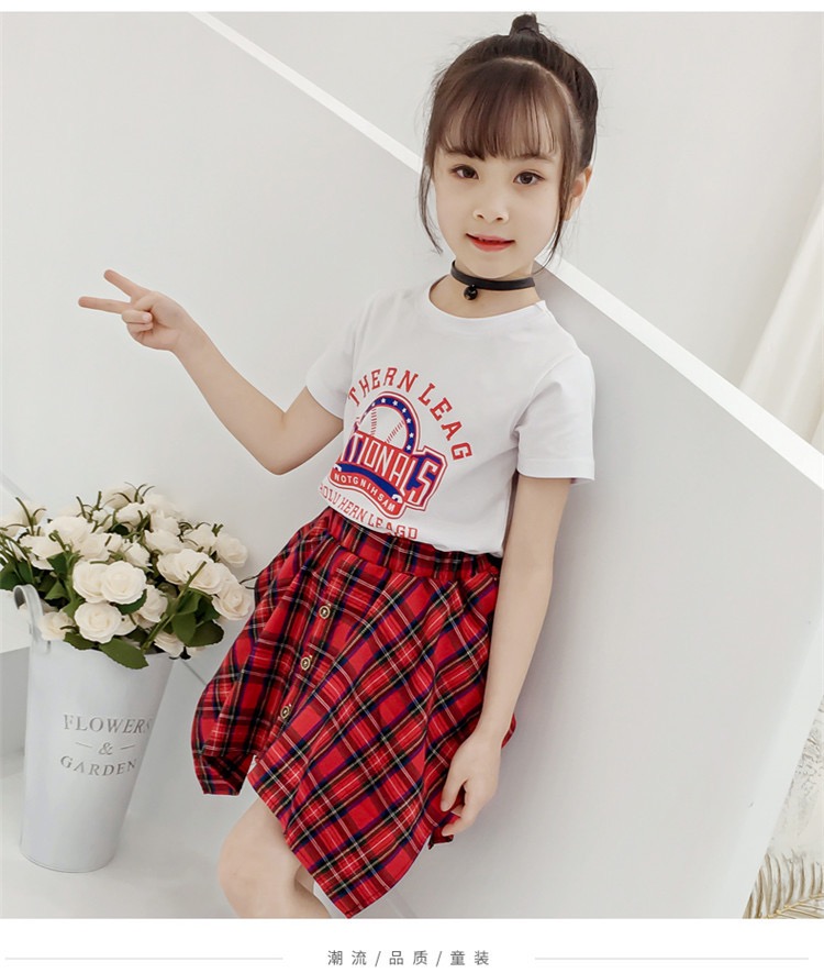 ชุดเต้น เสื้อแขนสั้นสีขาว+กางเกงสก๊อตแดง