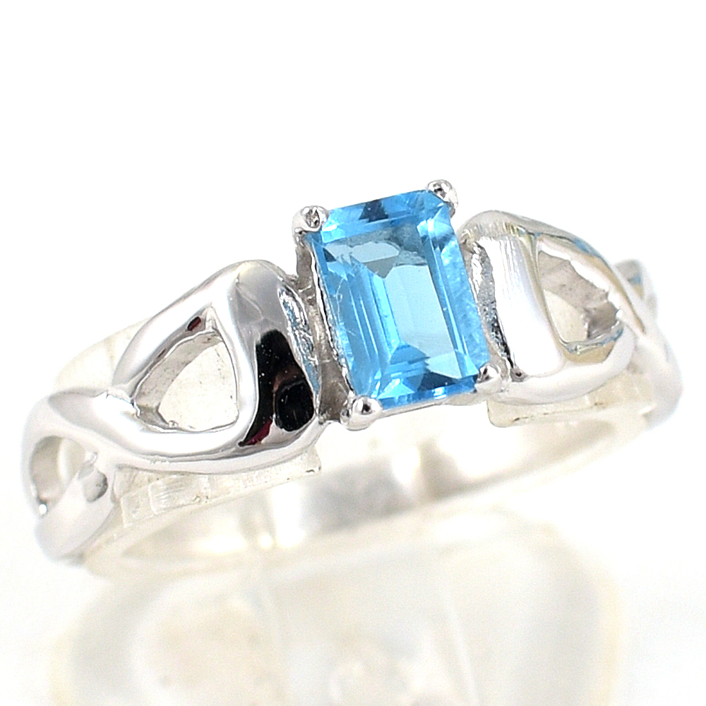 แหวนเงินแท้ราคาถูกชุบทองคำขาว สวิสบลูโทปาซแท้ 0.75 กะรัต งานประณีตสวยงาม สั่งผลิตค่ะ