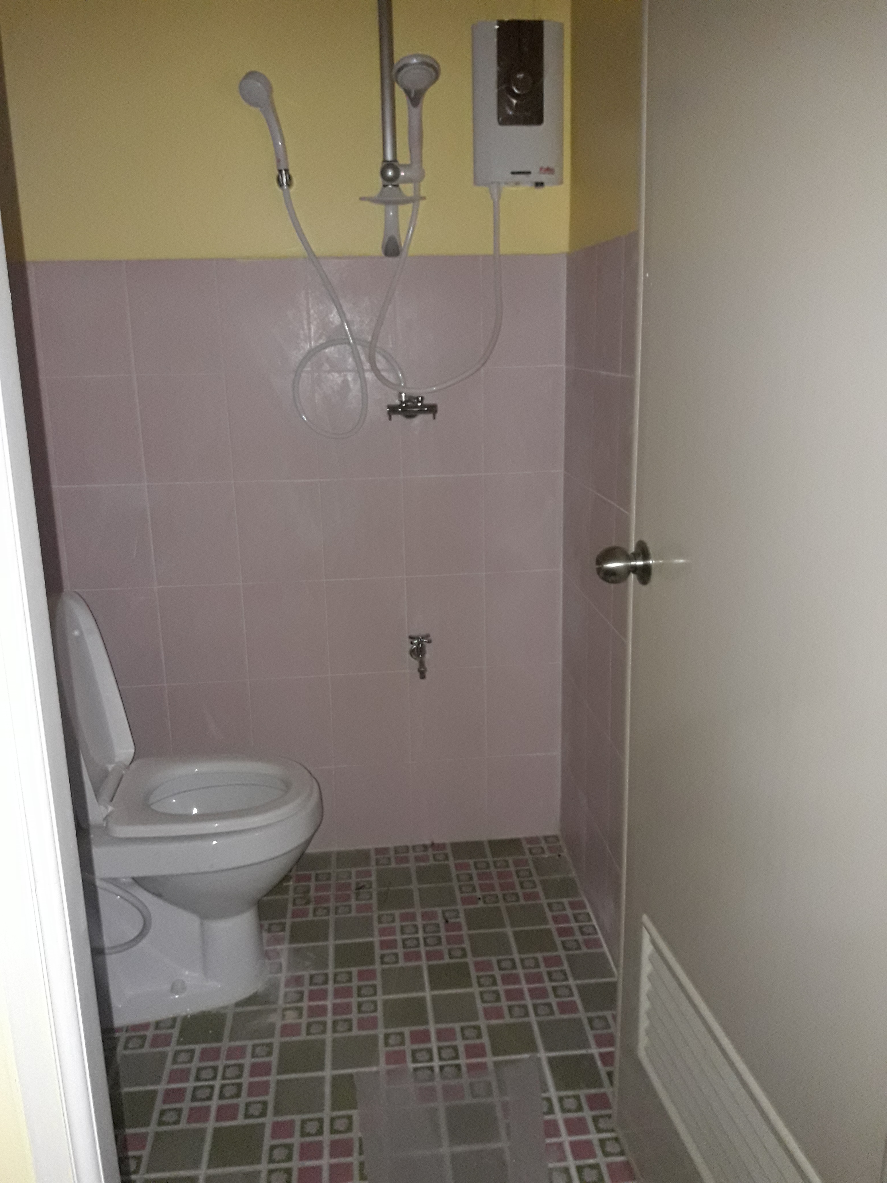 2นอน1นั่งเล่น รวมติดตั้งเทพื้น