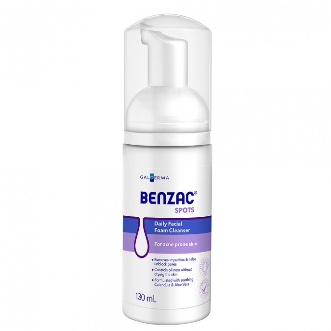 **พร้อมส่ง**Benzac daily foam cleanser 130 ml โฟมคลีนเซอร์สำหรับทำความสะอาดผิวหน้า ช่วยลดการอักเสบของสิว ควบคุมความมันส่วนเกินบนใบหน้าโดยไม่ทำให้ผิวแห้งตึง **ใช้ดีมาก ๆ **