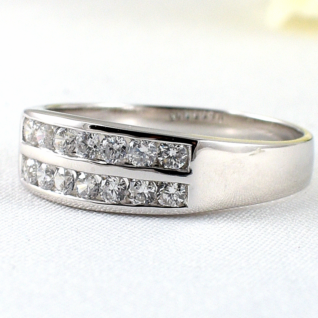 แหวนเงินแท้ราคาถูกชุบทองคำขาว เพชรCZแท้ 0.28 กะรัต งานประณีตสวยงาม สั่งผลิตค่ะ