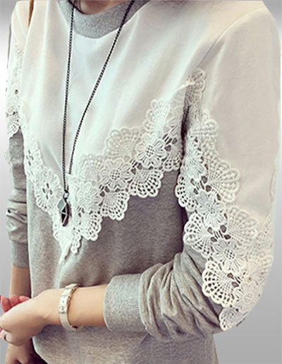 เสื้อแฟชั่นผู้หญิงสองสีแขนยาว คอกลม แต่งลูกไม้ รหัส 1435-ขาวเทา