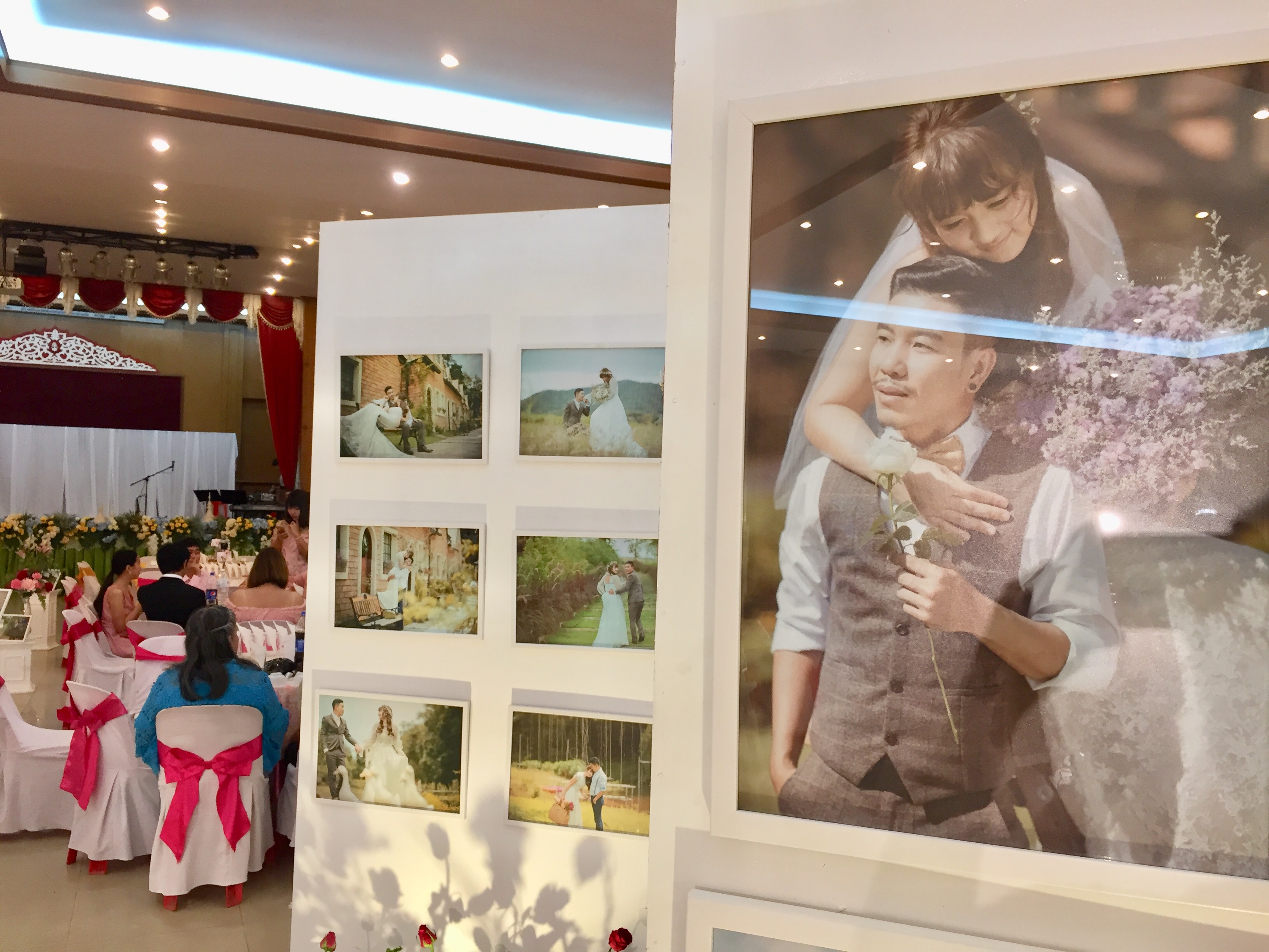 งานเลี้ยงฉลองมงคลสมรสช่วงเย็น 18กพ61 ณ หอประชุม รร.ปทุมวิไล อ.เมือง จ.ปทุมธานี