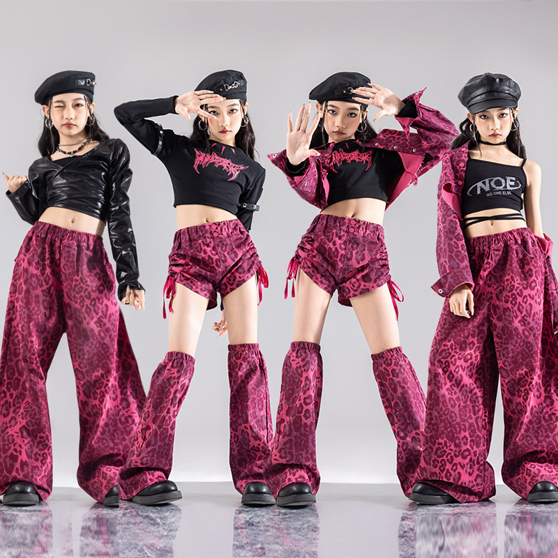 พร้อมส่ง ชุดเต้น Coverdance เซ็ต เสื้อดำปักเลื่อม+กางเกงปลอกขา