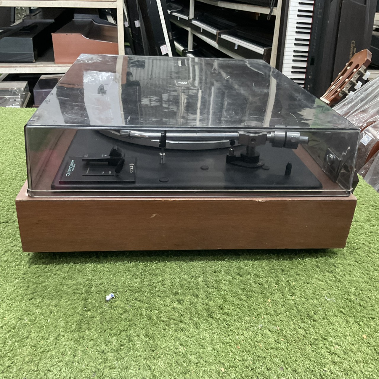 เครื่องเล่นแผ่นเสียง TRIO : KP-3021