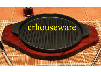 กระทะร้อน (แบบเหล็กอย่างดี มีแผ่นไม้รอง) จานร้อน,กระทะร้อนพร้อมเสริฟ Hot pan (hot pan well steel secondary wooden slats) 006-TW-HP-5.,กะทะย่างเนื้อใช้กับเตาแม่เหล็กไฟฟ้าได้