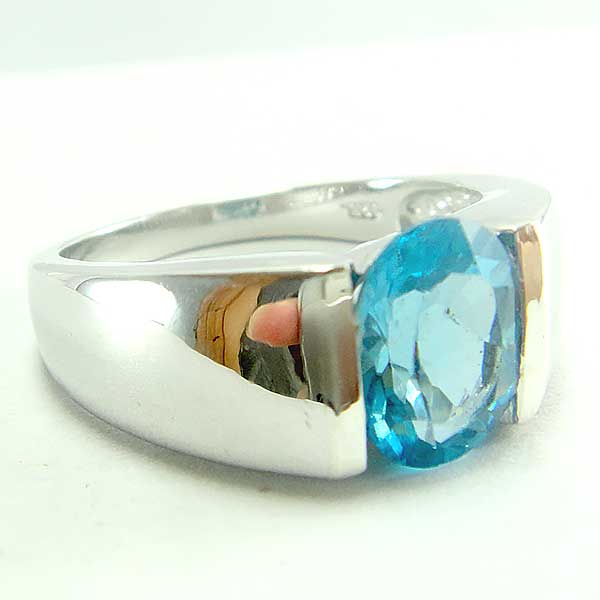 แหวนเงินแท้ราคาถูกชุบทองคำขาว สวิสบลูโทปาซแท้ 2.95 กะรัต งานประณีตสวยงาม สั่งผลิตค่ะ