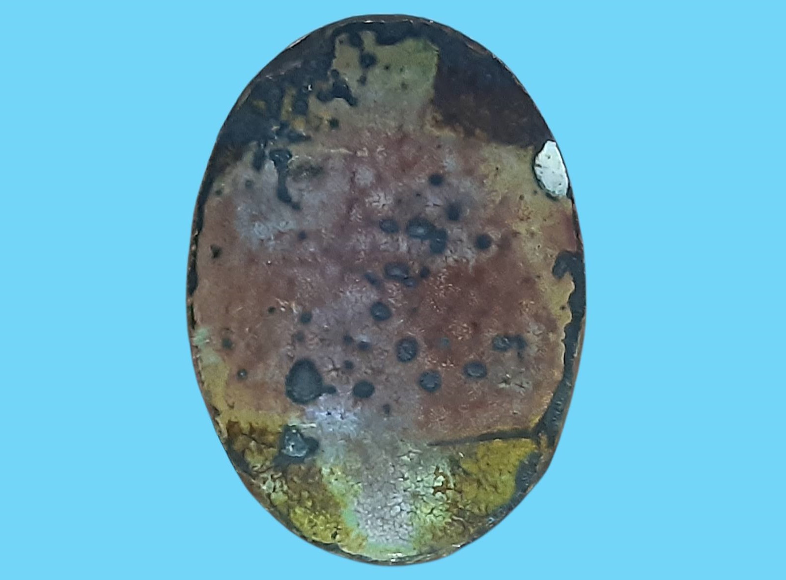 ล็อคเก็ต รัชกาลที่ 5 ภาพสี สวยตามภาพ ขนาดกลาง กว้าง 2.2 cm สูง 2.8 cm