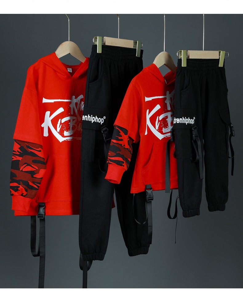 ชุดเต้น ชุดฮิปฮอป เสื้อสีแดง+กางเกงวอร์มสีขาว/ดำ อักษรจีน+ที่คาดหัว