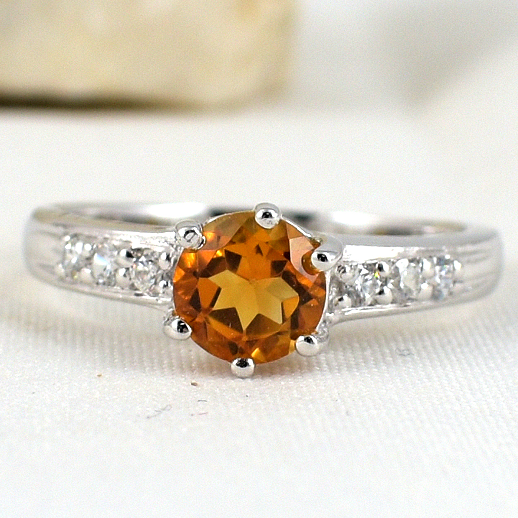 แหวนเงินแท้ราคาถูกชุบทองคำขาว ซิทรินแท้ 1.0 กะรัต เพชรCZ 0.24 กะรัต งานประณีตสวยงาม สั่งผลิตค่ะ