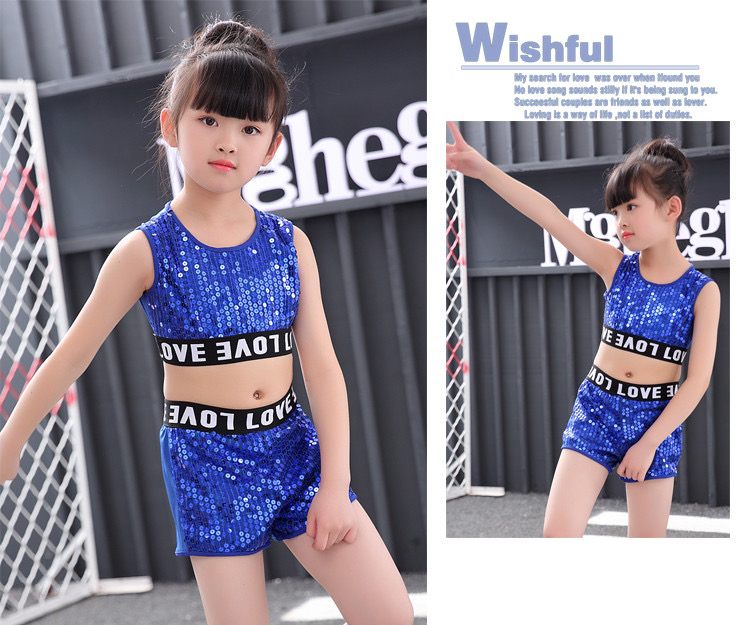 ชุดเต้น ชุดแดนซ์ ฮิปฮอป ปักเลื่อม ขาสั้น พร้อมแจ็คเก็ตฮูด