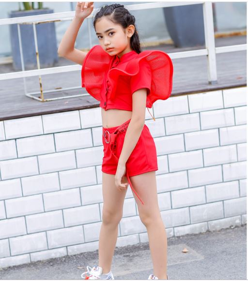 ชุดเต้น เสื้อแขนระบาย+กางเกงขาสั้น พร้อมเข็มขัด