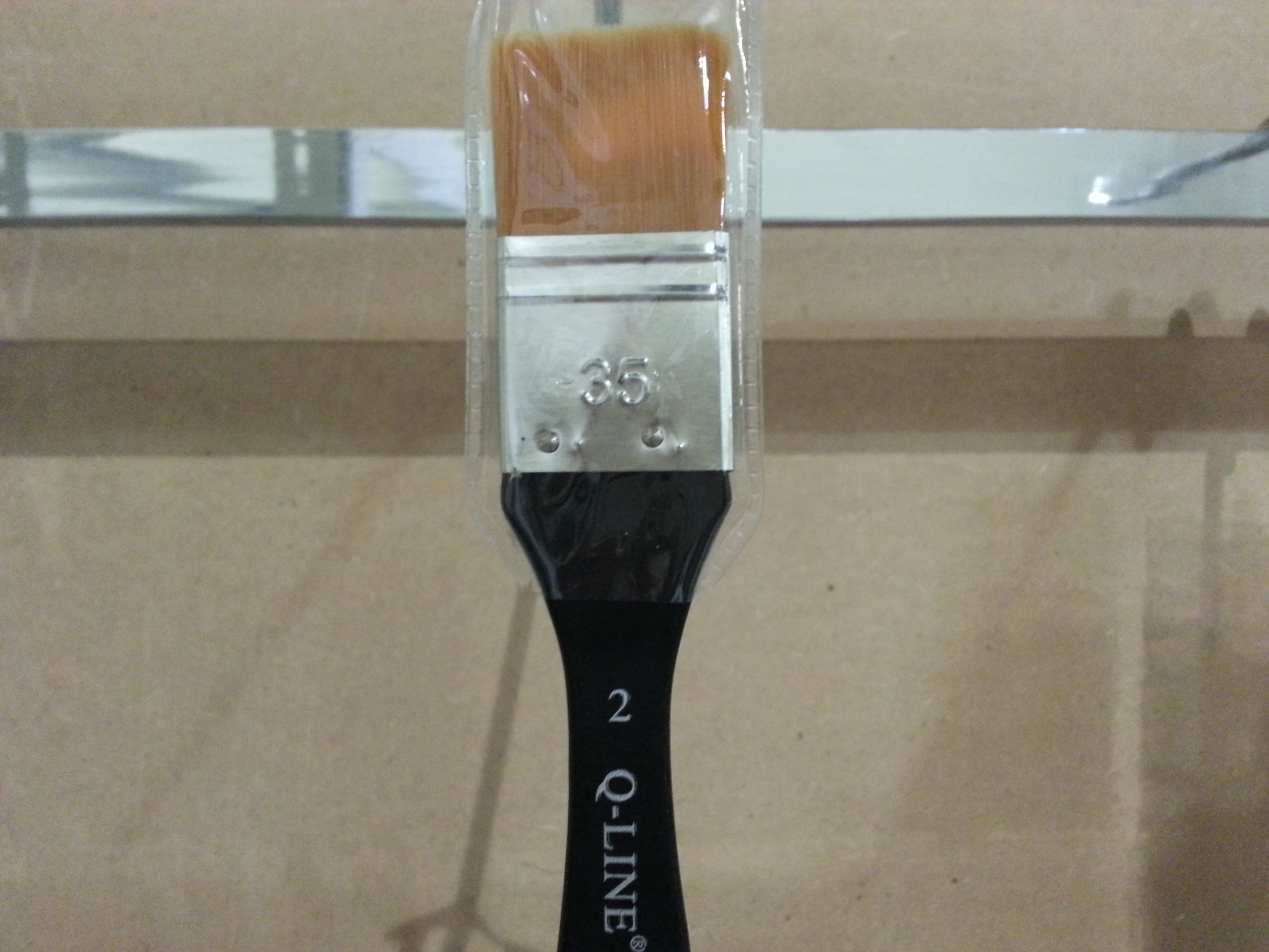 แปรง Q-Line ด้ามดำ ขนทอง