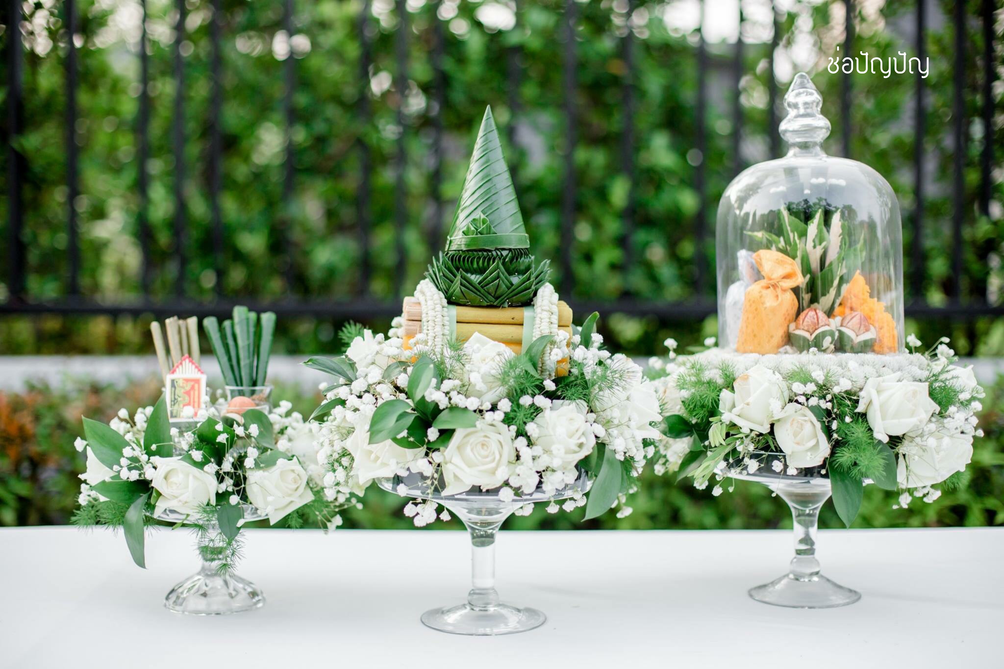 ขันหมากดอกไม้ปัก,ขันหมากสไตร์โมเดิร์น โทนขาวเขียว