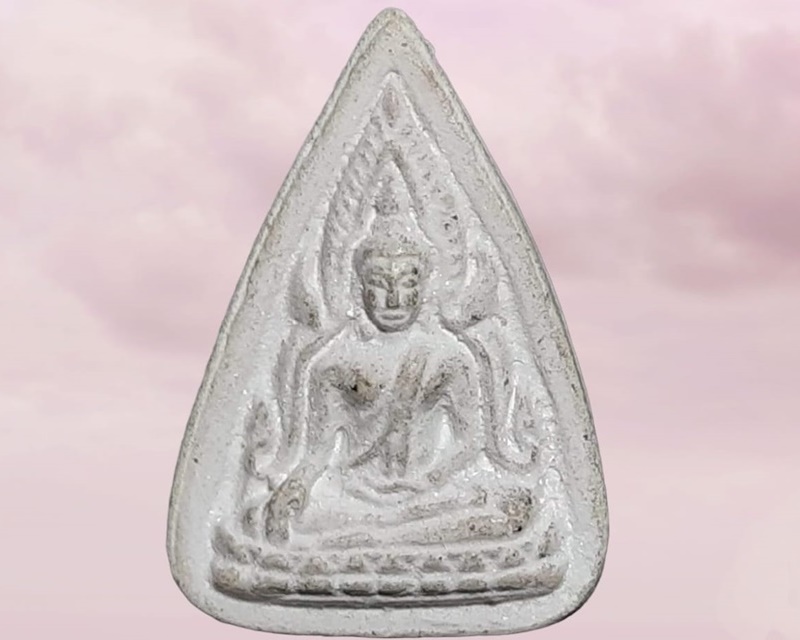 พระพุทธชินราช หลวงตาม้า วัดถ้ำเมืองนะ เชียงใหม่