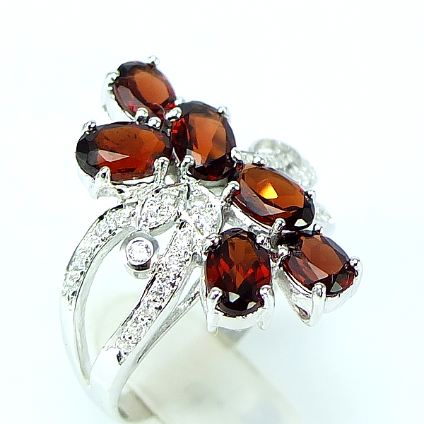 แหวนเงินแท้ราคาถูกชุบทองคำขาว พลอยแท้โกเมน 3.10 กะรัต เพชรCZ 0.197 กะรัต งานประณีตสวยงาม สั่งผลิตค่ะ