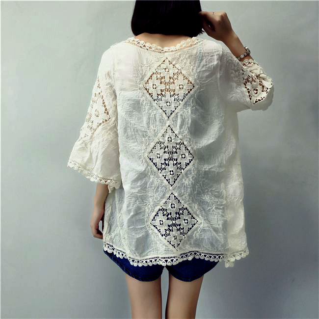 เสื้อคลุมแฟชั่นถักลูกไม้ลายดอกไม้แขนสามส่วน-สีครีม