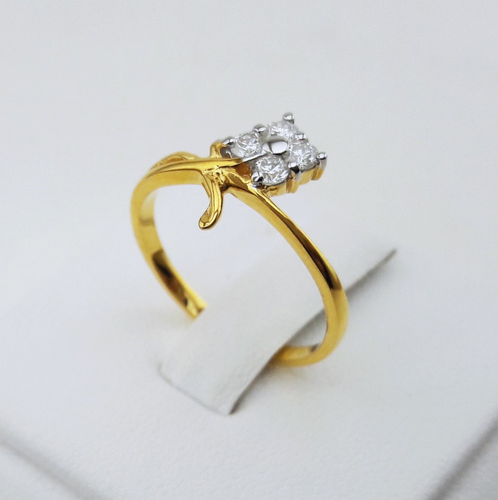 สั่งผลิตเพชรเบลเยี่ยมคัท แหวนแต่งงาน แหวนหมั้น ใส่เที่ยว ออกงาน แหวนทองคำ 18K เพชรแท้ 0.41 กะรัต 2.00 กรัม น้ำ 99 ราคาถูกมาก มีใบรับประกันค่ะ