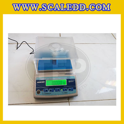 เครื่องชั่งน้ำหนักดิจิตอล3000กรัม เครื่องชั่งละเอียดสูง3000g เครื่องชั่งน้ำหนัก3000g เครื่องชั่งทศนิยม 1 ตำแหน่ง ตาชั่งละเอียดสูง3000กรัม พิกัดน้ำหนัก 3000g ความละเอียด 0.1g ยี่ห้อ JADEVER รุ่น SKY