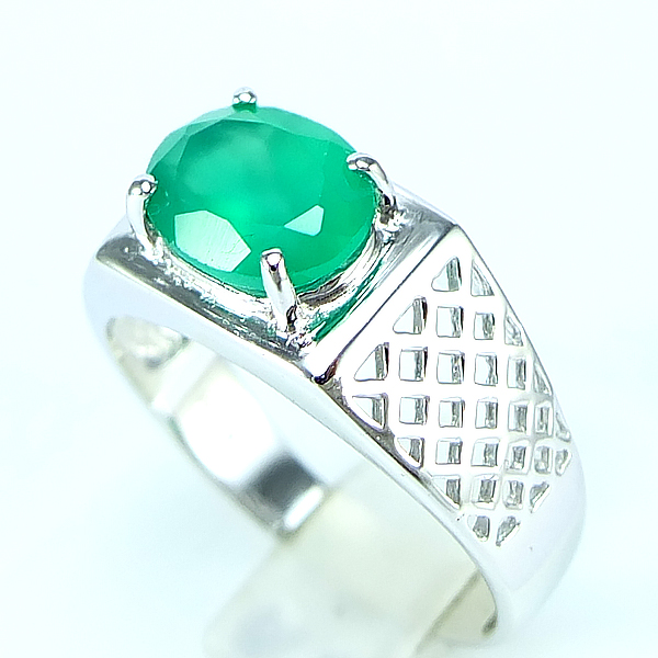 แหวนเงินแท้ราคาถูกชุบทองคำขาว พลอยแท้กรีนอะเกท 2.25 กะรัต งานประณีตสวยงาม สั่งผลิตค่ะ