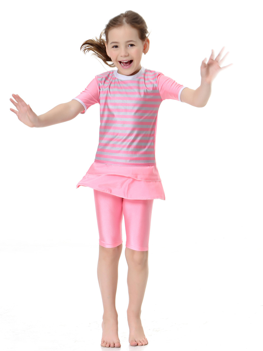 ชุดว่ายน้ำเด็ก ไซส์xl รอบตัว 28-32 นิ้ว กางเกง เอว 24-30 นิ้ว ค่ะ