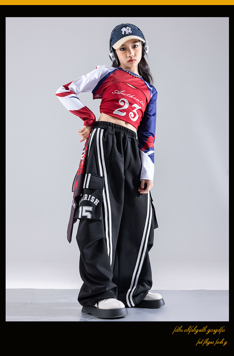 พร้อมส่ง ชุดเต้น สีแดง เลือดหมู เสื้อแขนยาวแต่งหน้าอก+กางเกงขายาวดำ