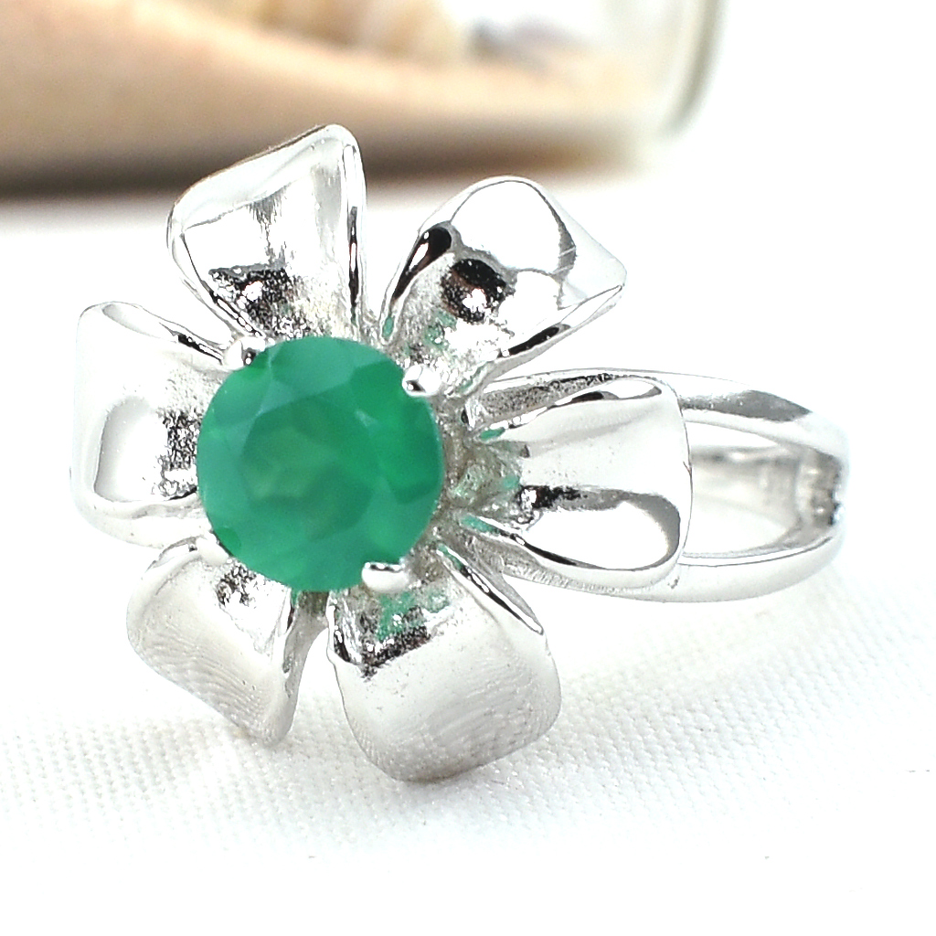 แหวนเงินแท้ราคาถูกชุบทองคำขาว พลอยแท้กรีนอะเกท 0.55 กะรัต งานประณีตสวยงาม สั่งผลิตค่ะ